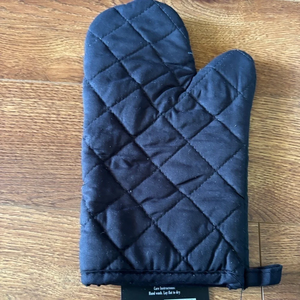 Disney black oven